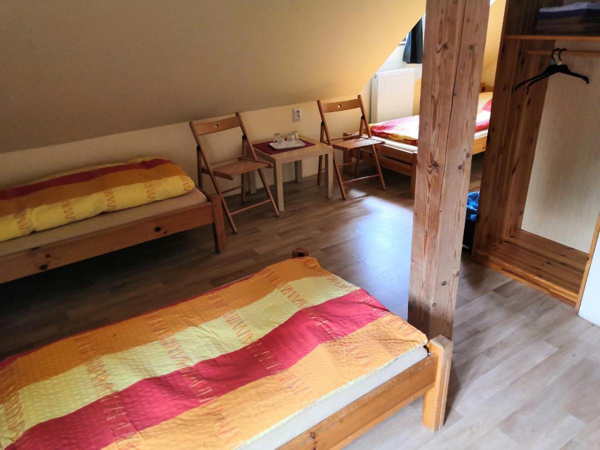 Hostel Skautsky Dom Banska Stiavnica Ngoại thất bức ảnh