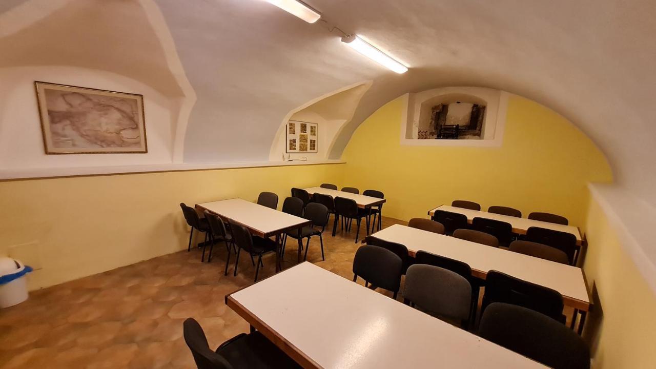 Hostel Skautsky Dom Banska Stiavnica Ngoại thất bức ảnh