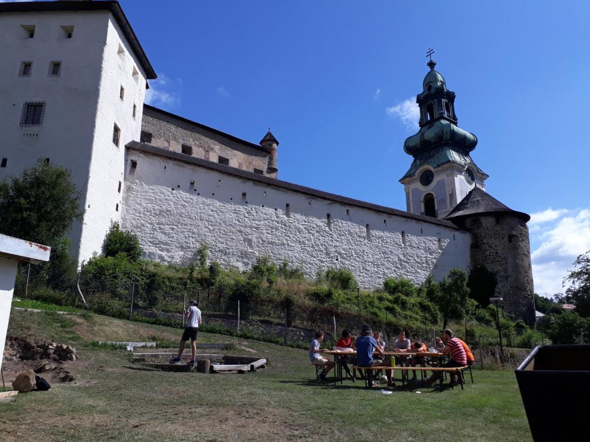Hostel Skautsky Dom Banska Stiavnica Ngoại thất bức ảnh