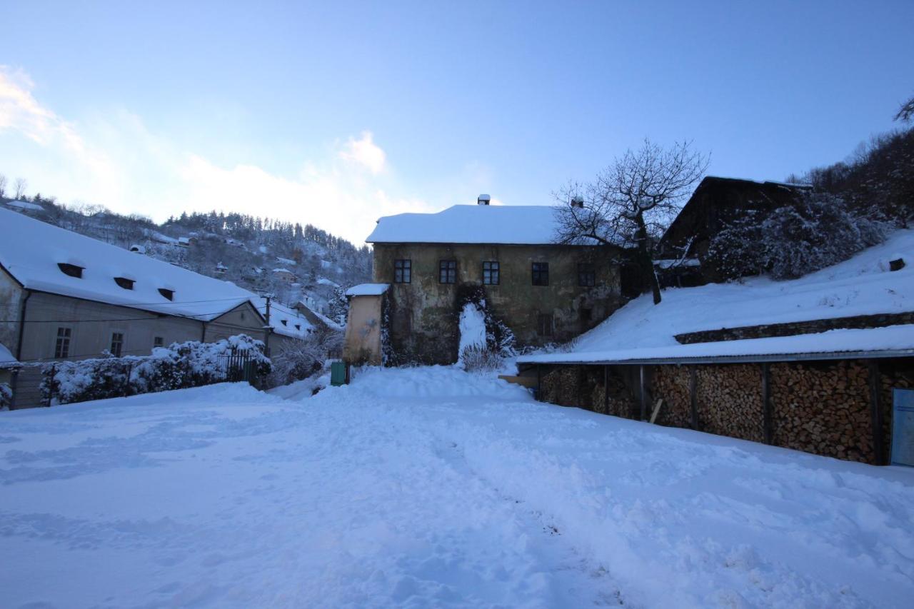 Hostel Skautsky Dom Banska Stiavnica Ngoại thất bức ảnh