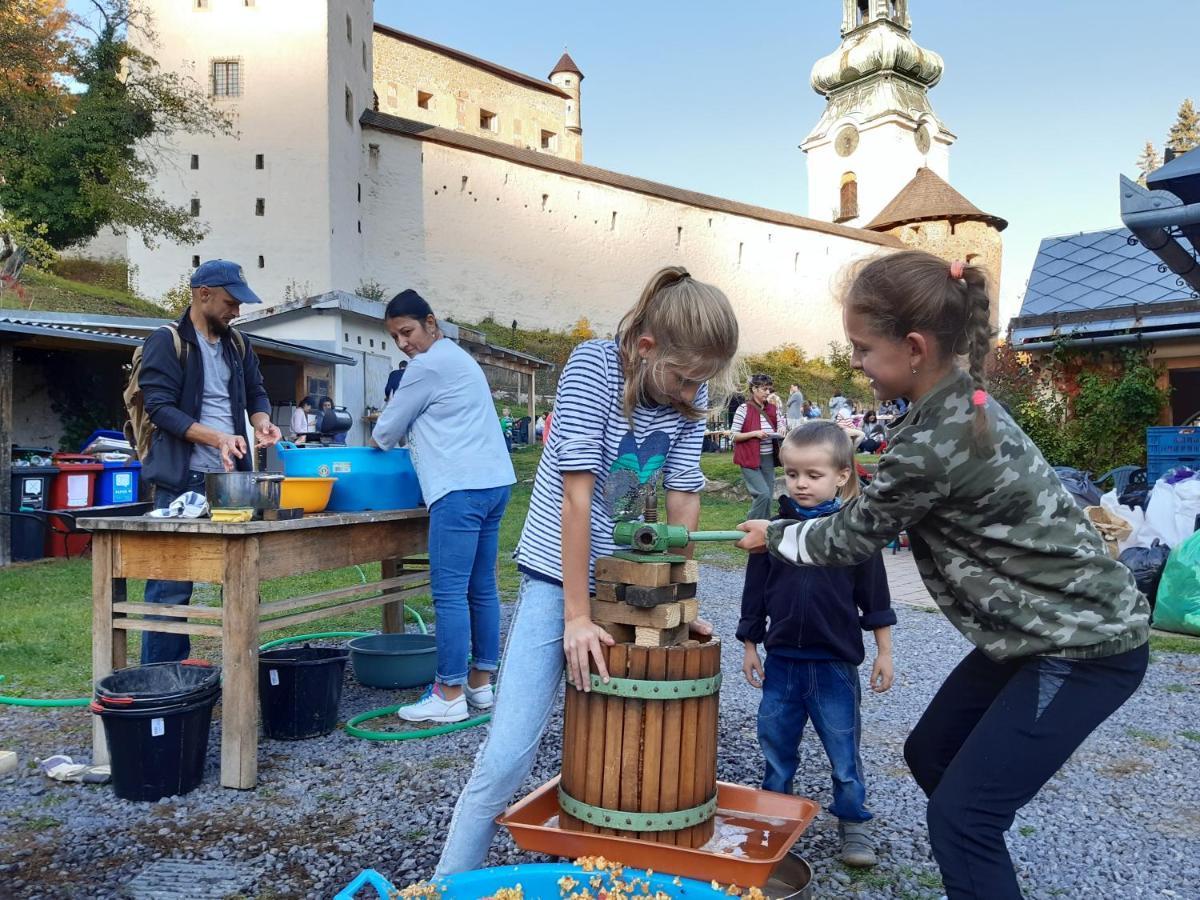 Hostel Skautsky Dom Banska Stiavnica Ngoại thất bức ảnh